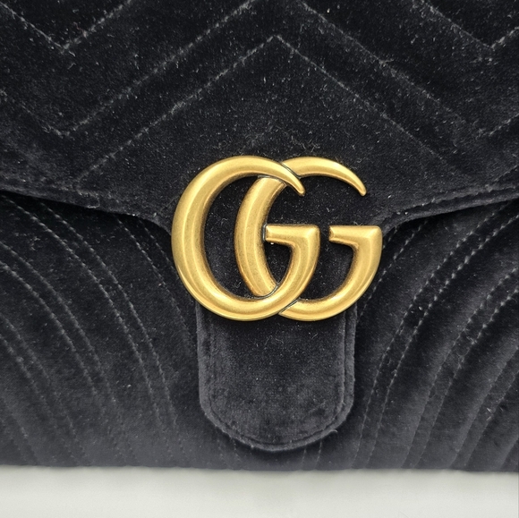Gucci Marmont Large Velvet Clutch - Picture 4 of 14